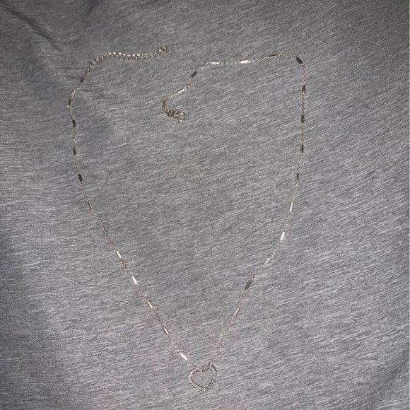 Dimond and silver heart pendant and necklace - Picture 3 of 5